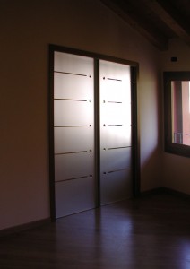 porta_scorrevole_porte_vetro_sabbiato_satinato_eclisse_vetro_float_Alessandra_Rosso_pordenone_udine_Treviso (8)         